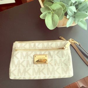 Michael Kors Wristlet